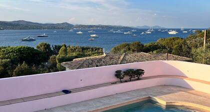 Villa Paloma -Stunning Views and Pool -St Tropez