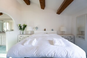 4 chambres, bureau, fer et planche à repasser, Wi-Fi gratuit