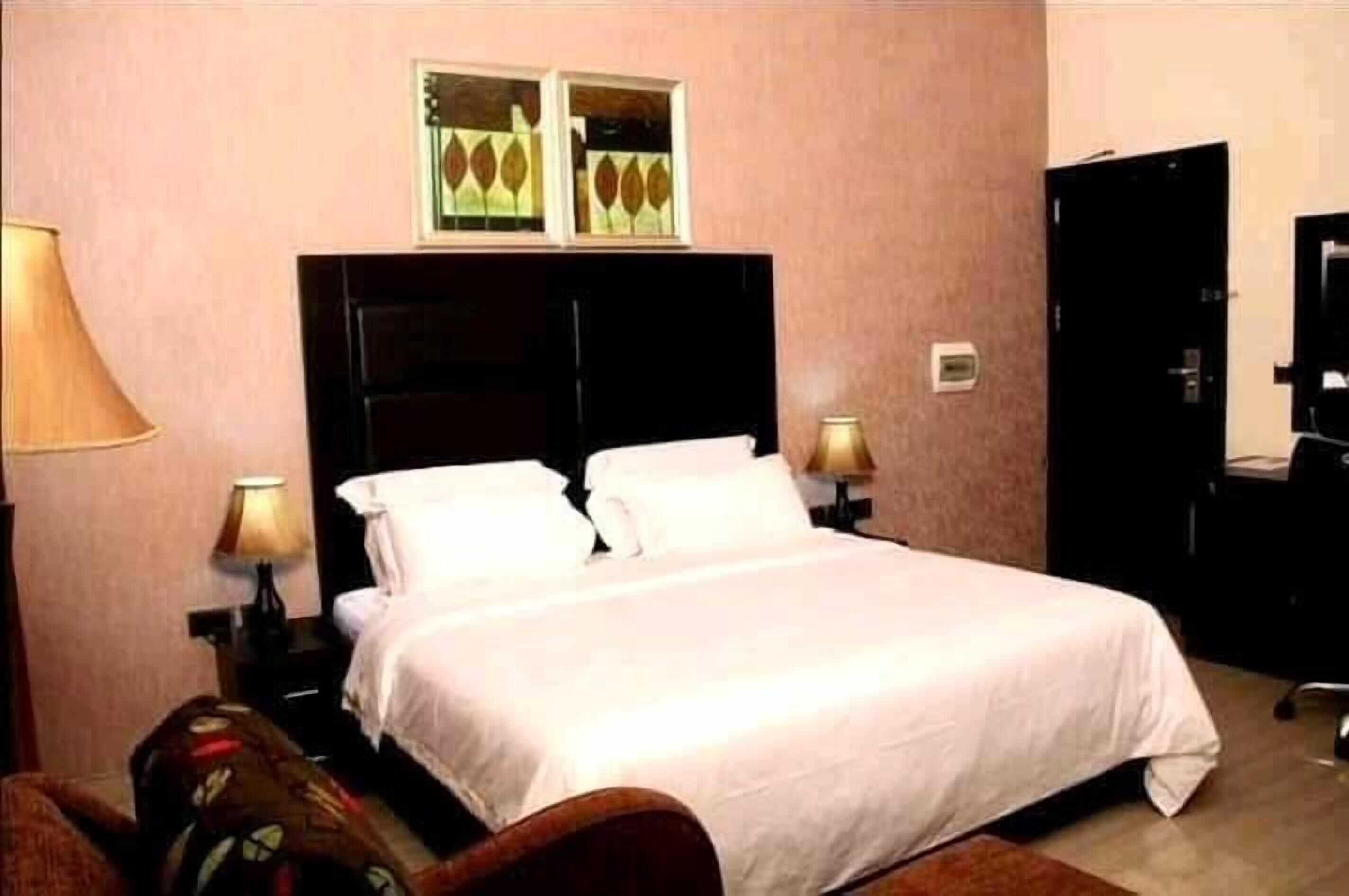 Premium bedding, minibar, in-room safe, blackout curtains