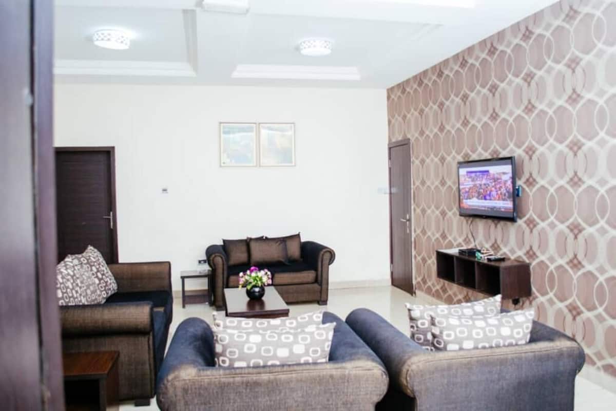Premium bedding, minibar, in-room safe, blackout curtains