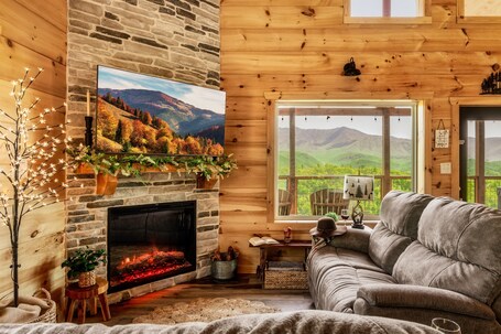 "Susie's Nest" A Mountain Cabin - Image 16