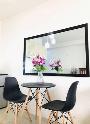 Dining - Mandani Wing View! (Lapu-Lapu)