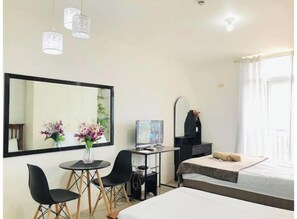 1 bedroom, free WiFi, bed sheets - Mandani Wing View! (Lapu-Lapu)