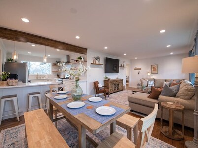 Staycation TV Featured "Crossing House" in Downtown Norcross with Chef's Kitchen