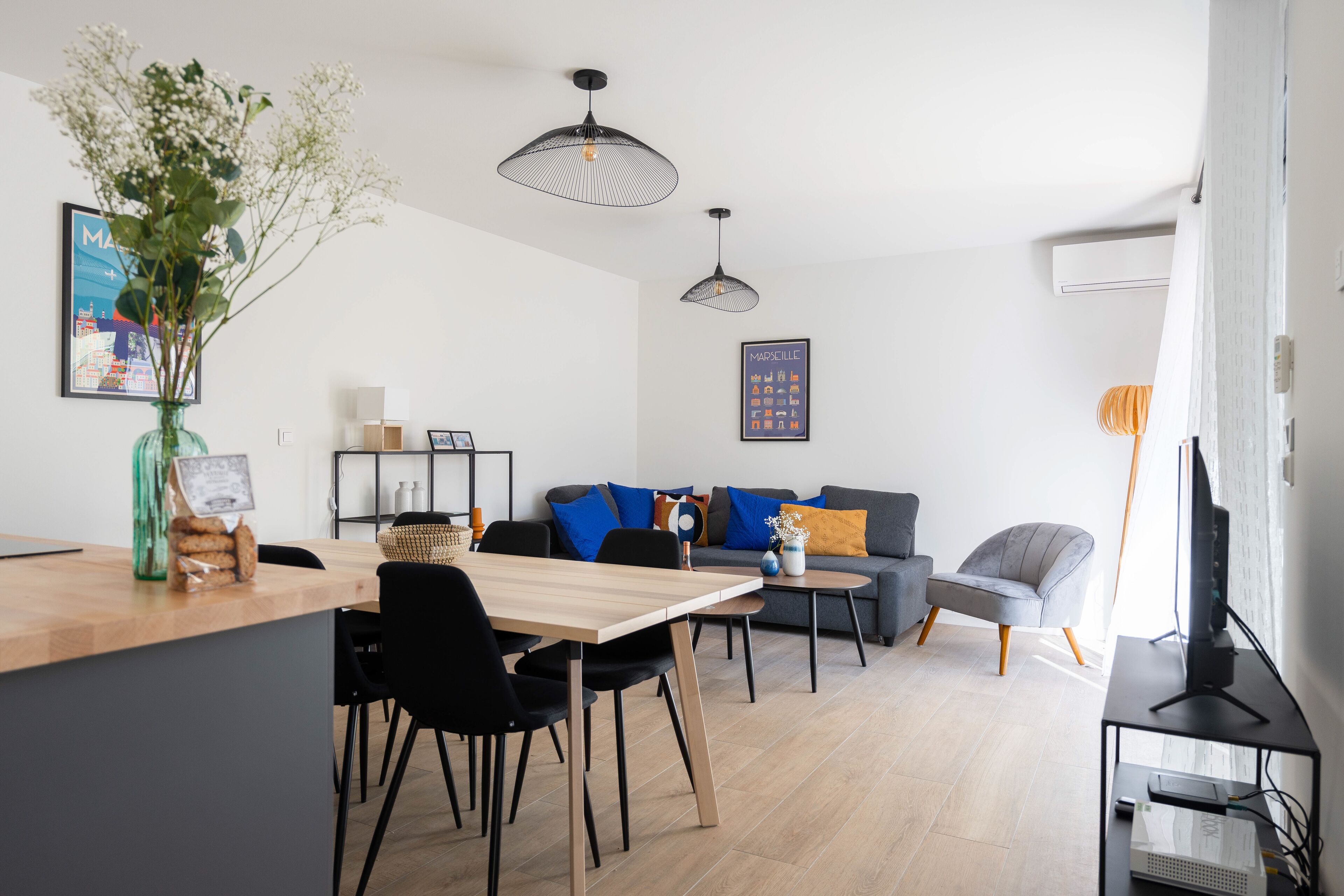 Smart TV 80 cm con canales de televisión por cable, televisión