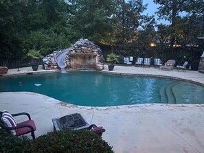 Outdoor pool - The perfect Master’s week oasis across from Savannah River! (Evans)