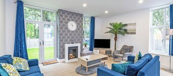 2LM - Family and Pet Friendly country side getaway - With hot tub