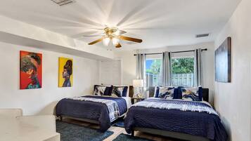 7 bedrooms, desk, iron/ironing board, WiFi