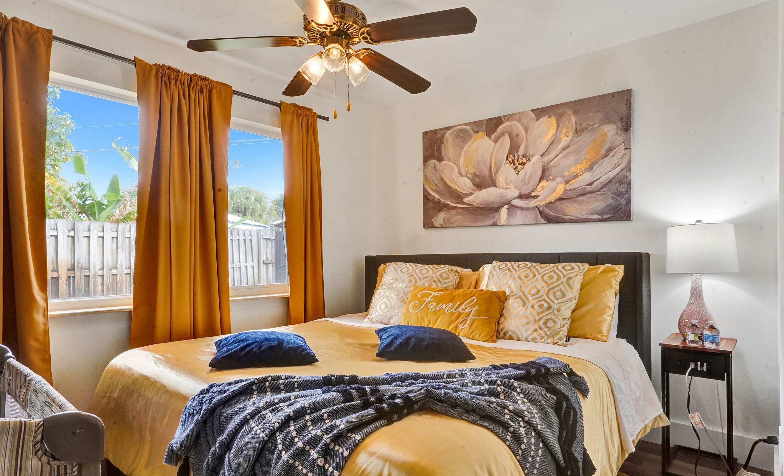 7 soveværelser, skrivebord, strygejern/strygebræt, weekendseng