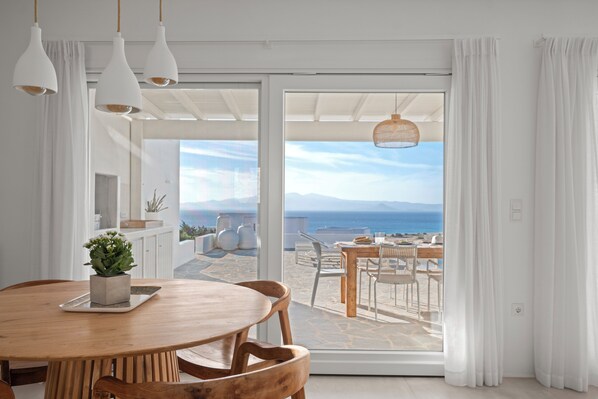 Dining - KERYLOS Cycladic Villa in NAXOS for a dream vacation! (NAXOS)