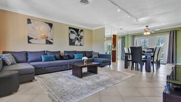 TV, livros, escritórios