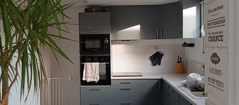 House Townhouse with terrace and enclosed garden near town center