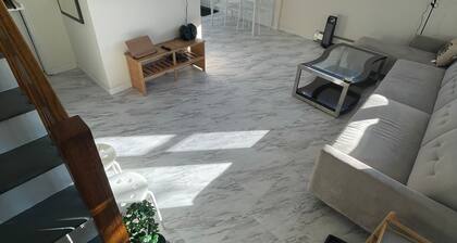 Entire 3bdr home w/parking, backyard, FirePit, BBQ