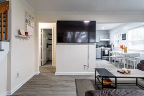 Smart TV, fireplace, computer monitors