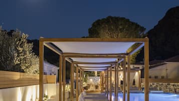 2 outdoor pools, open 10:00 AM to 6:00 PM, pool umbrellas, sun loungers