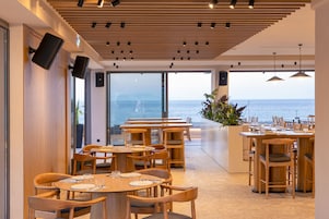 2 bares, bar de cocktails