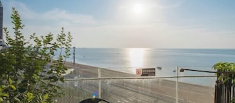 Vaikuha Seaview Hotel