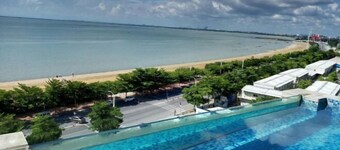 Vaikuha Seaview Hotel