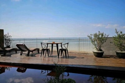 Vaikuha Seaview Hotel