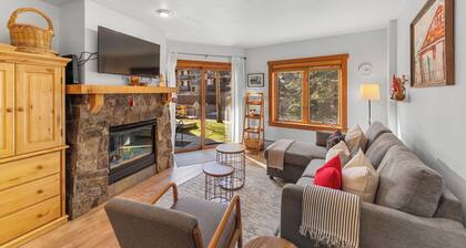 Red Hawk Lodge #2213 by Summit County Mountain Retreats