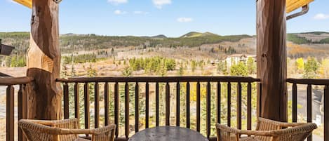 Condo (2 Bedrooms) | Servicio de la propiedad