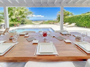 Outdoor dining - Villa Les Yuccas, Private pool, Sea view over Grand Case, 3 Bedrooms (La Savane)