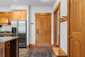 Apartment (1 Bedroom) | Exterior - Lone Eagle #3017 by Summit County Mountain Retreats (Keystone)
