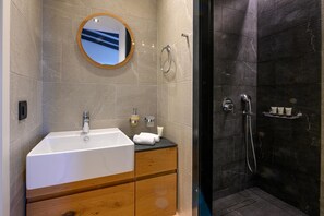 Studio | Bathroom - Petra Deluxe Studio Suite (West Mani)