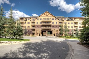 Exterior - Red Hawk Lodge #2308 by Summit County Mountain Retreats (Keystone)