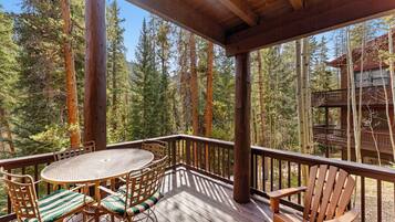 Apartment (2 Bedrooms) | Exterior