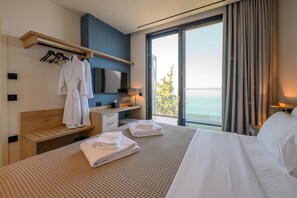 2 bedrooms, Internet - Kyma Deluxe 2 Bedroom Suite (West Mani)