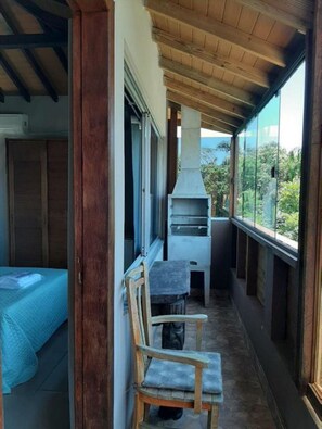 Suíte 2 - Essência da Guarda Surf House - Guarda do Embaú | 1 habitación, sábanas de algodón egipcio y ropa de cama de alta calidad 