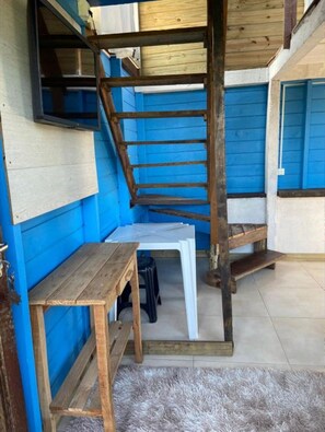 Deluxe-sviitti, merinäköala | Oleskelualue | Älytelevisio, Netflix, maksullisia elokuvia, suoratoistopalvelut