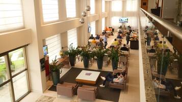 Petit déjeuner buffet compris tous les jours