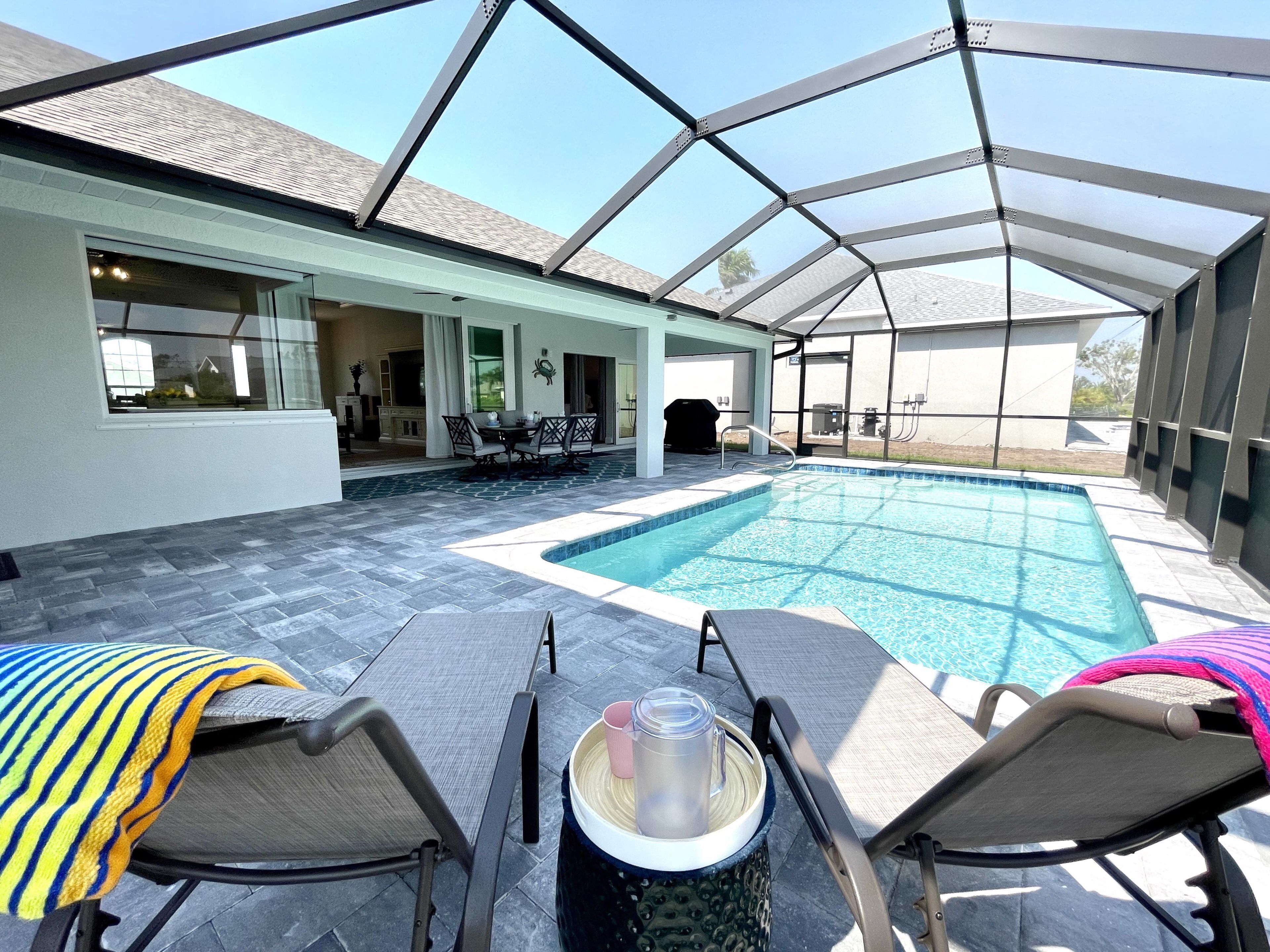 Private Pool, Grill, Bikes, Pool Gear!