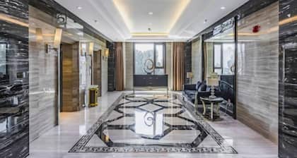 Longchang Holiday Hotel