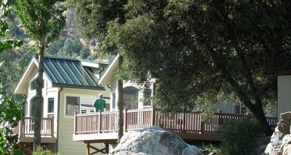 Strawhouse Resorts