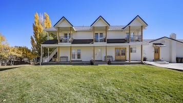 Maison, salle de bains privée (Full) | Jardin