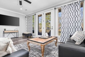 TV, fireplace, table tennis