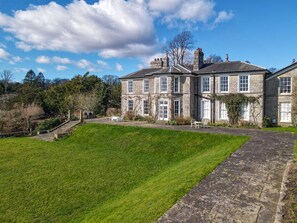 Exterior - Halecat House - Large Georgian House with Garden (Dog-friendly). (Witherslack)