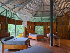 2 dormitorios, escritorio, wifi gratis y ropa de cama