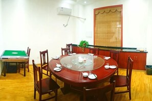 Unclassified image, 3 of 41, button - Chen Xuan Yi Zhai (Jiu Hua Mountain Tourist Service Center Store) (Qingyang)