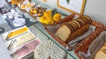 Desayuno estilo bufé
