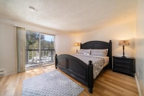 4 bedrooms, WiFi, bed sheets