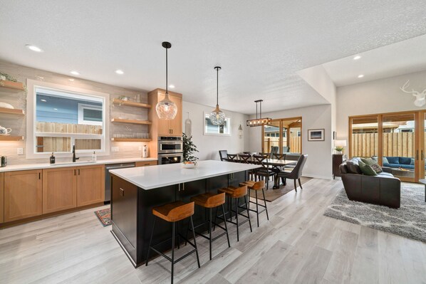 Interior - Perfect Location and Amazing Outdoor Space! (Manzanita)