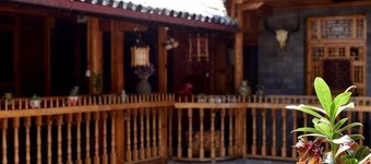 Moonshine Inn