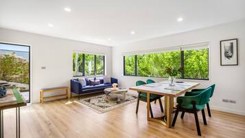 Apartment | In-room dining