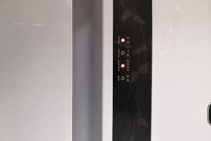 A control panel with power, saving, and audio options.