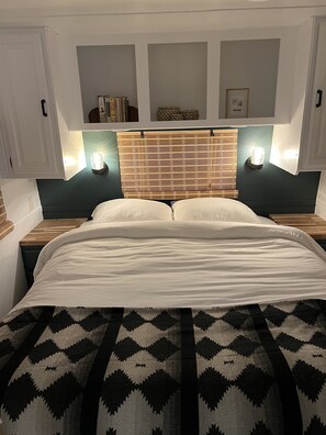 1 habitación, tabla de planchar con plancha, wifi gratis y ropa de cama 