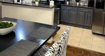 Large 3-Bedroom Townhouse w/Backyard in Bklyn, NY